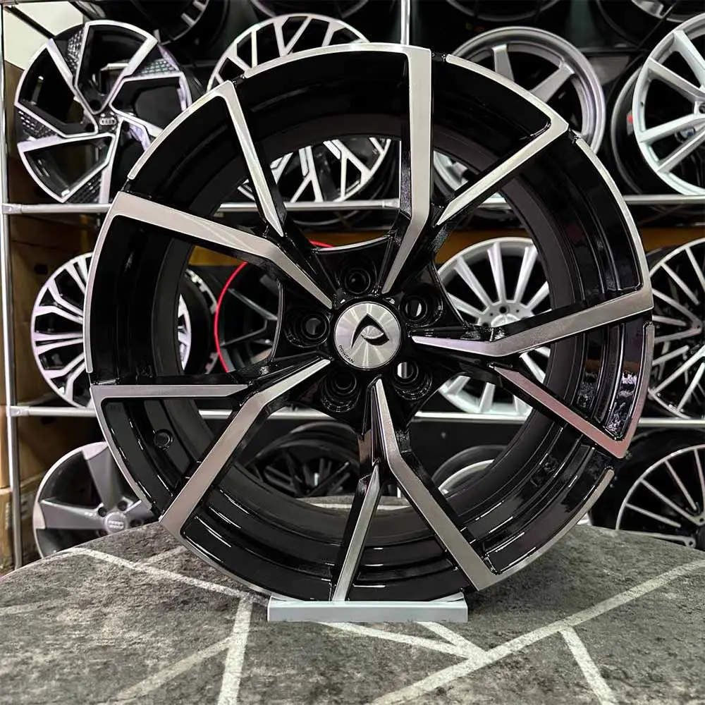 17 inç 5x112 Golf R Siyah Elmas Kesim Jant Modeli (4 Adet)