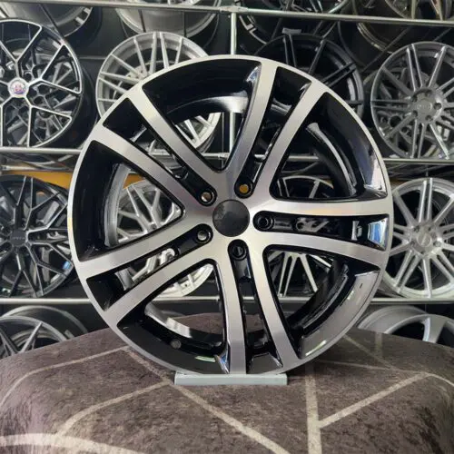 17 inç 5x112 Savannah Siyah Jant Modeli (4 Adet)