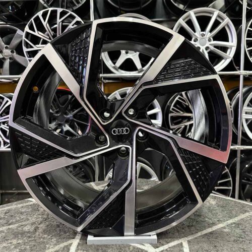 18 inç 5x112 Audi S Siyah Elmas Kesim Jant Modeli (4 Adet)