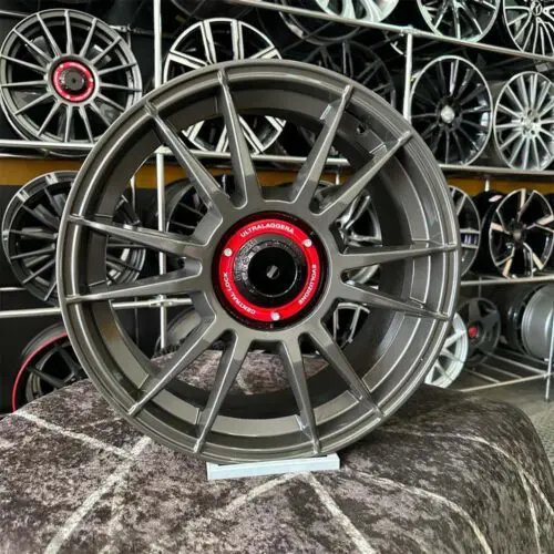 18 inç 5x112 OZ Racing Ultralaggera Gun Metal Jant Modeli (4 Adet)
