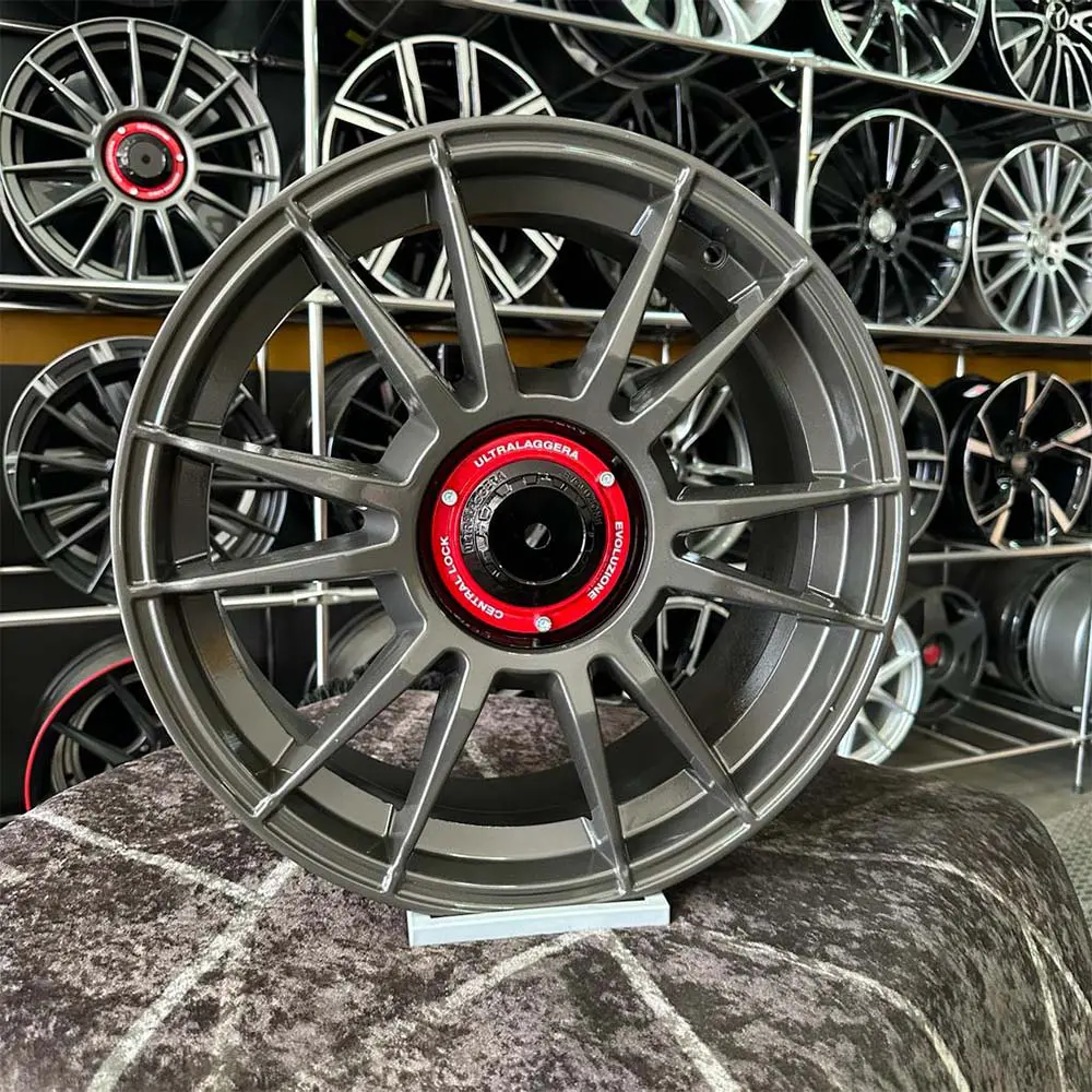 18 inç 5x112 OZ Racing Ultralaggera Gun Metal Jant Modeli (4 Adet)