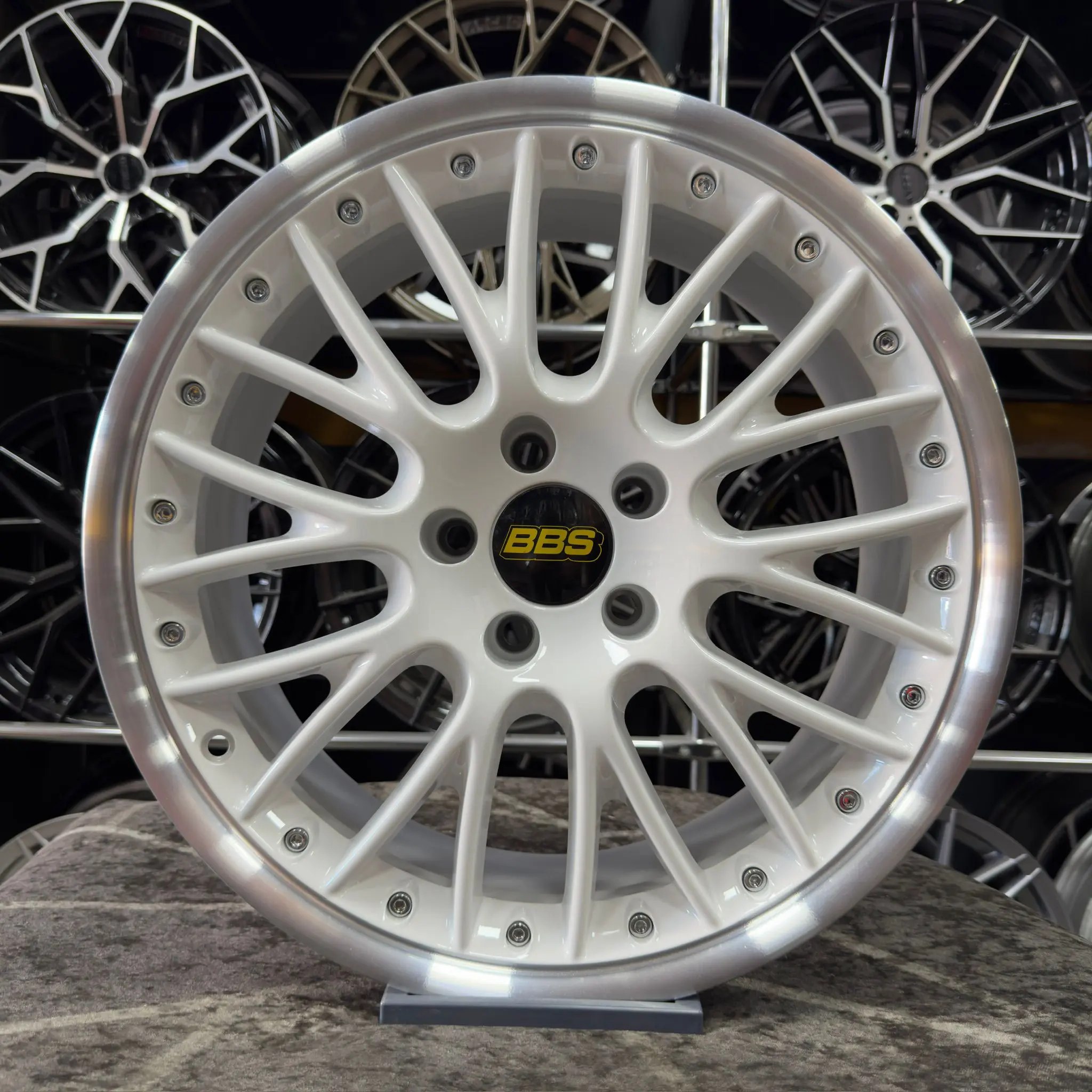 18 inç 5x114.3 BBS Speedline Beyaz Jant Modeli (4 Adet)