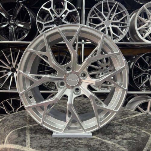 17 inç 4x108 Arceo Roma Gümüş Elmas Kesim Jant Modeli (4 Adet)