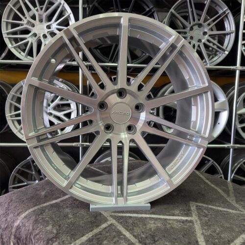 18 inç 5x112 Arceo Mallorca Gümüş Elmas Kesim Jant Modeli (4 Adet)