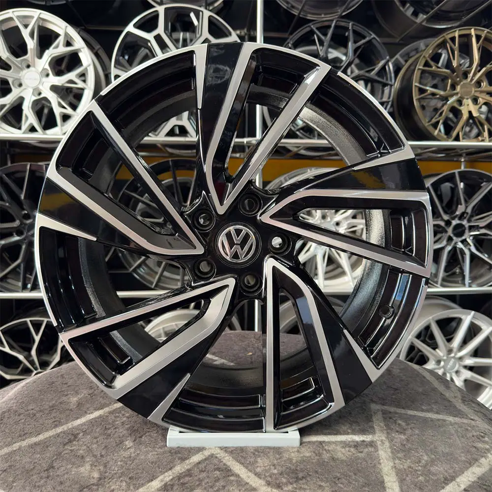 18 inç 5x112 Golf R Siyah Jant Modeli (4 Adet)