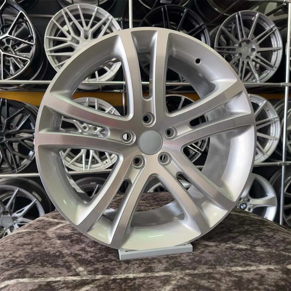 18 inç 5x112 Savannah Gümüş Elmas Kesim Jant Modeli (4 Adet)