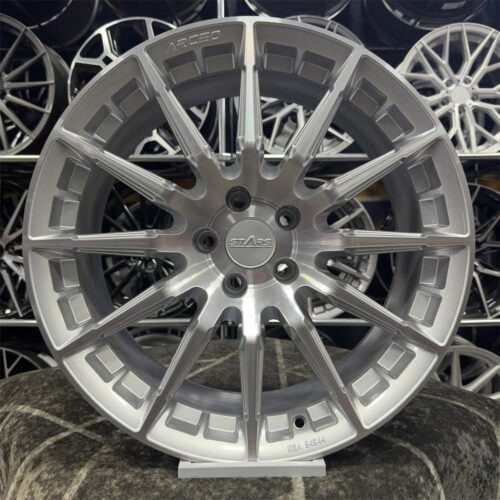 19 inç 5x112 Arceo Stars Gümüş Elmas Kesim Jant Modeli (4 Adet)
