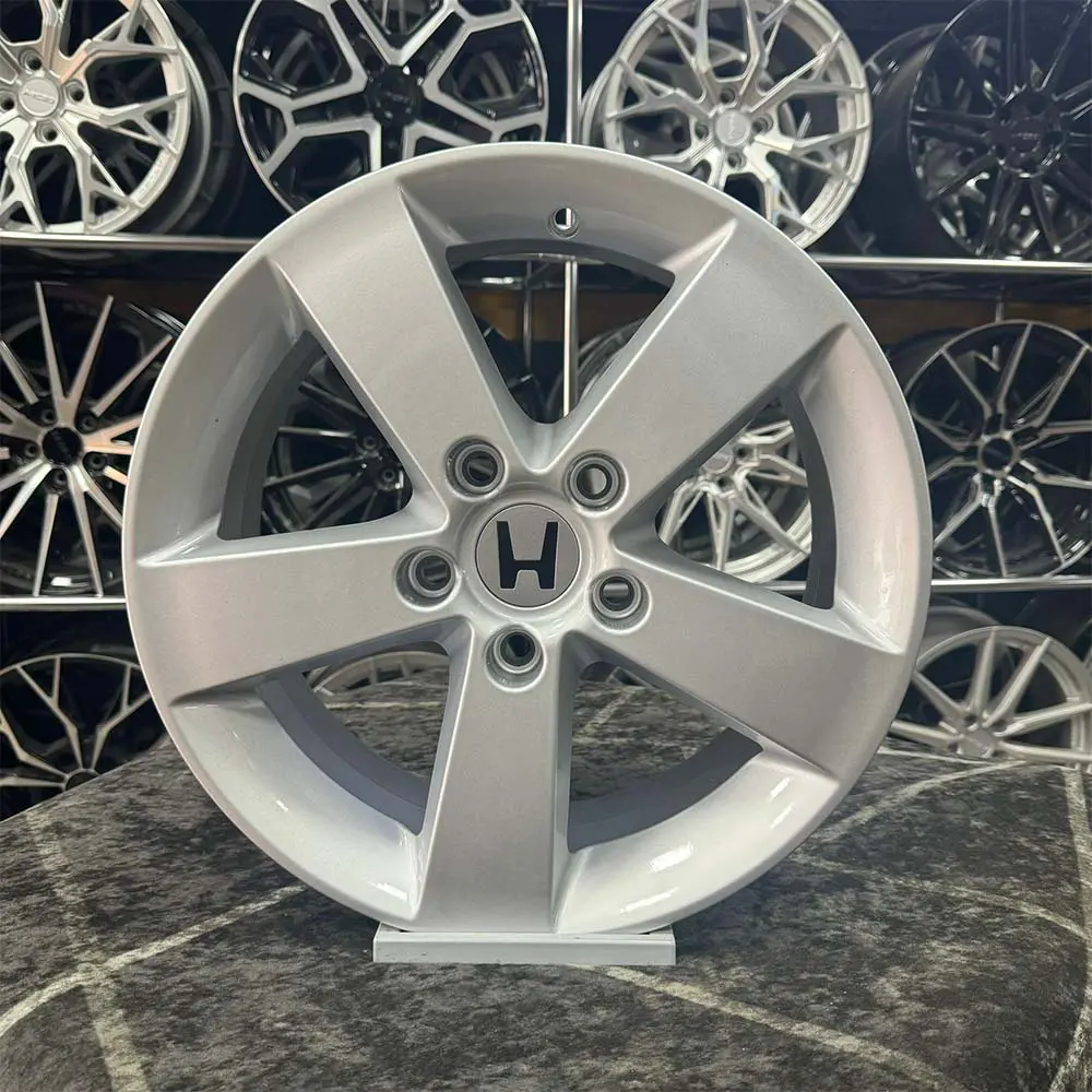 16 inç 5x114.3 Civic Gümüş Jant Modeli (4 Adet) 16 inç 5x114.3 Civic Gümüş Jant Modeli (4 Adet)