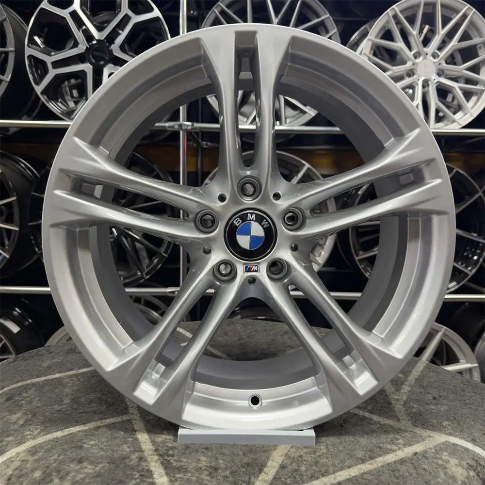 18 inç 5x120 BMW M Performenace Gümüş Jant Modeli (4 Adet) 18 inç 5x120 BMW M Performenace Gümüş Jant Modeli (4 Adet)