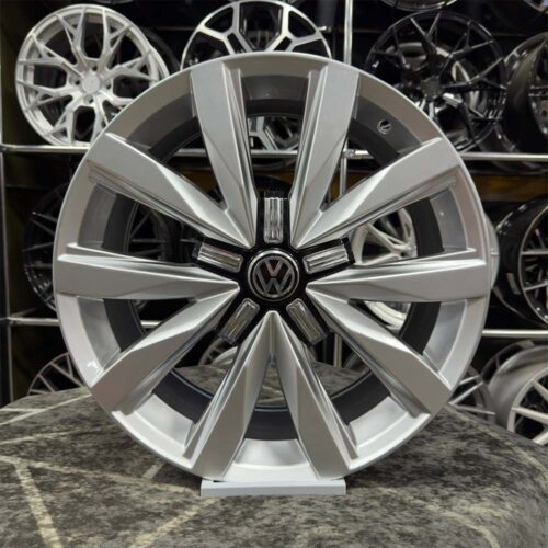 18 inç 5x120 Carevelle Gümüş Jant Modeli (4 Adet)