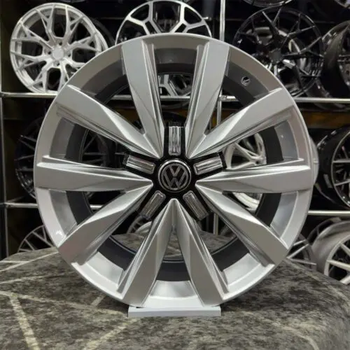 18 inç 5x120 Carevelle Gümüş Jant Modeli (4 Adet)