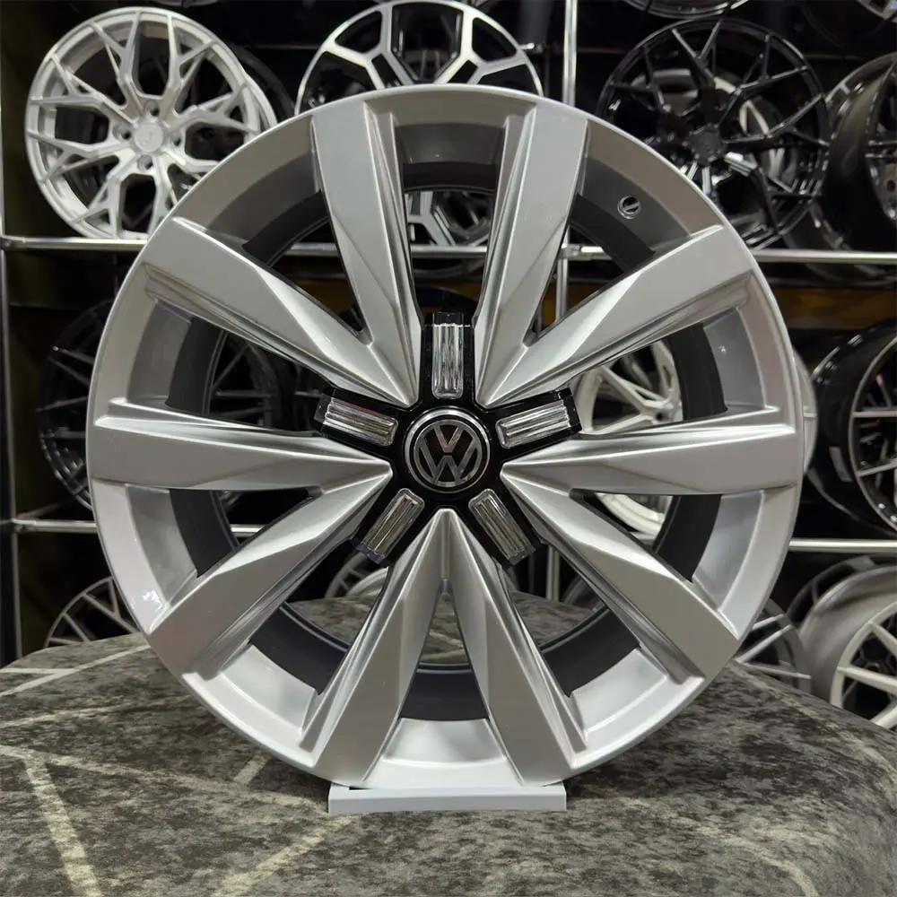 18 inç 5x120 Carevelle Gümüş Jant Modeli (4 Adet)