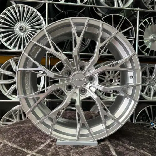 18 inç 5x112 Arceo Roma Gümüş Elmas Kesim Jant Modeli (4 Adet)