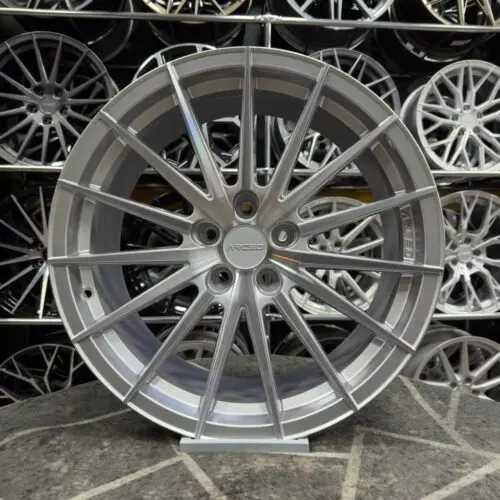 19 inç 5x112 Arceo Lisbon Gümüş Elmas Kesim Jant Modeli (4 Adet)