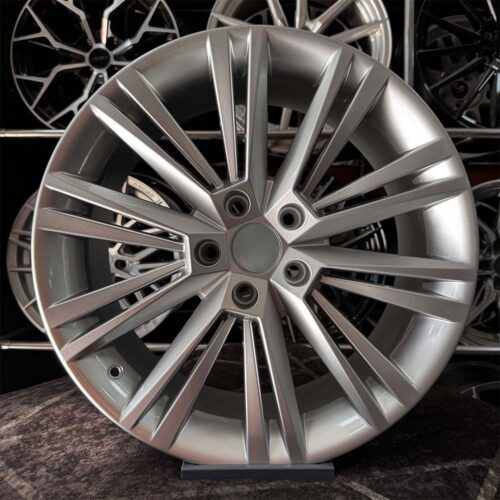 18 inç 5x112 Skoda Superb Gümüş Jant Modeli (4 Adet)