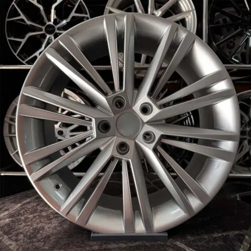 18 inç 5x112 Skoda Superb Gümüş Jant Modeli (4 Adet)