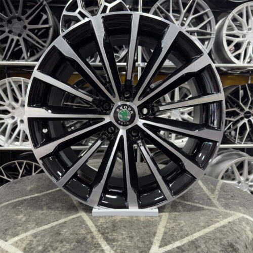 19 inç 5x112 Phoenix Siyah Elmas Kesim Jant Modeli (4 Adet)