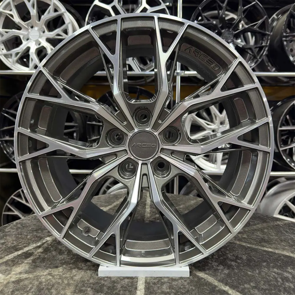 19 inç 5x114.3 Arceo Roma Gun Metal Elmas Kesim Jant Modeli (4 Adet)