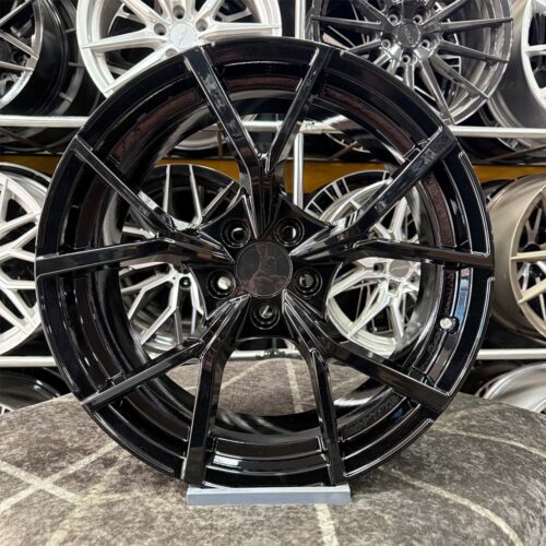 17 inç 5x100 Polo Siyah Jant Modeli (4 Adet)