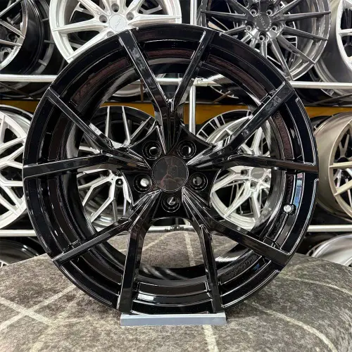 17 inç 5x100 Polo Siyah Jant Modeli (4 Adet)