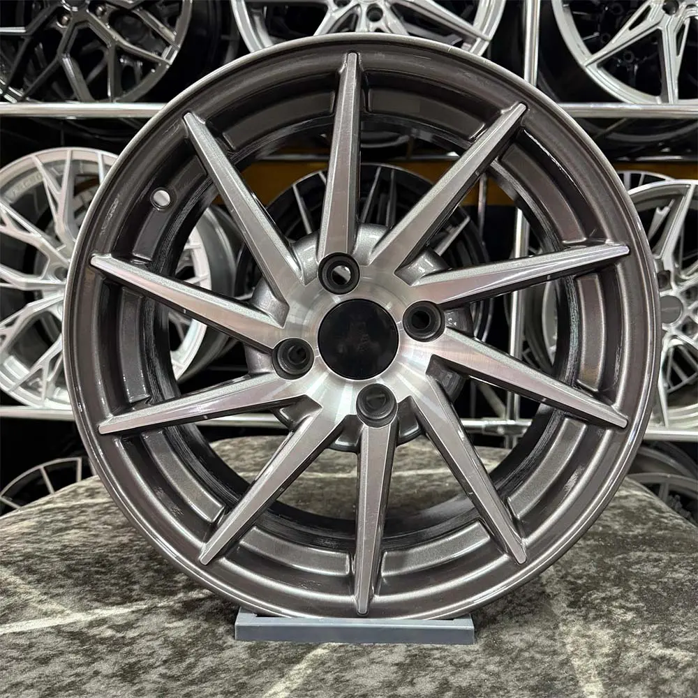 15 inç 4x100 Vossen Gun Metal Elmas Kesim Jant Modeli (4 Adet) 15 inç 4x100 Vossen Gun Metal Elmas Kesim Jant Modeli (4 Adet)