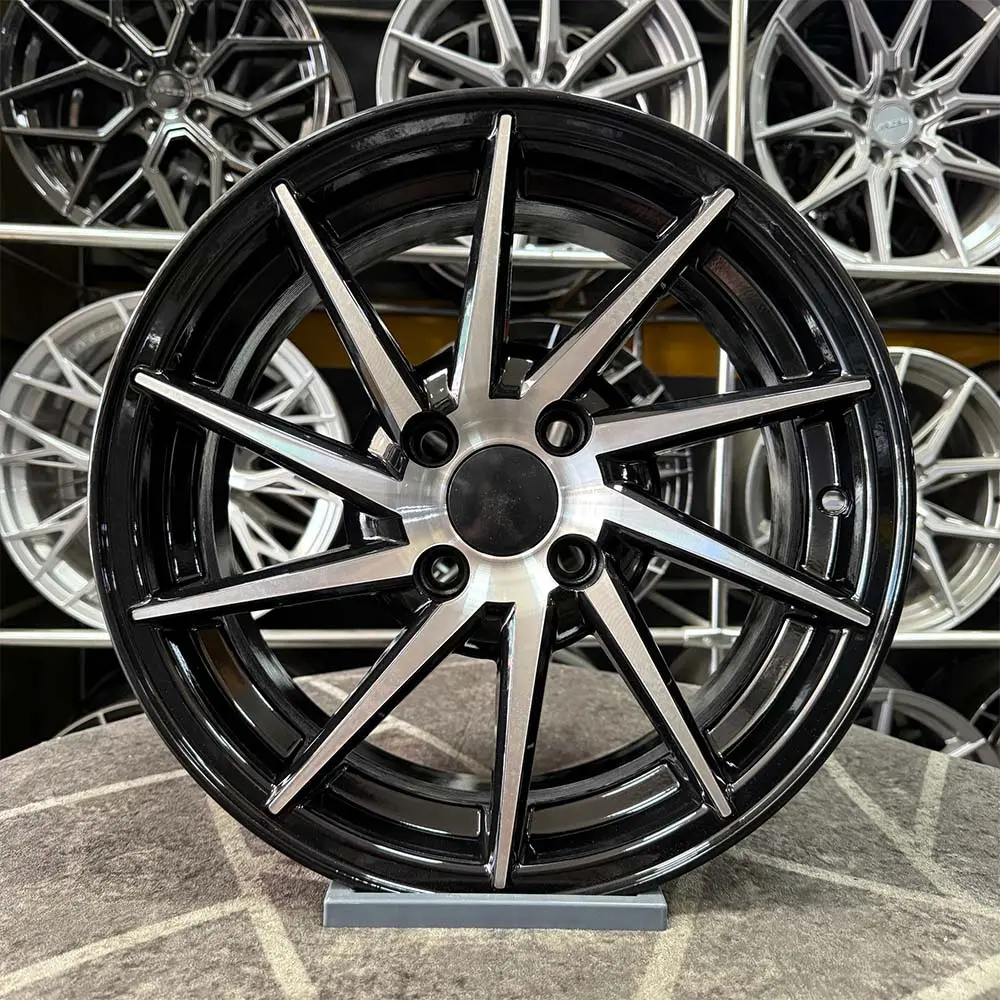 15 inç 4x100 Vossen Siyah Elmas Kesim Jant Modeli (4 Adet)