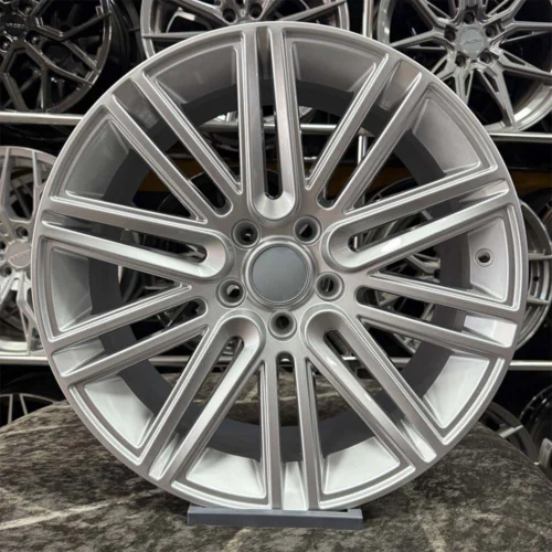 17 inç 5x105 Bentley Gümüş Jant Modeli (4 Adet)
