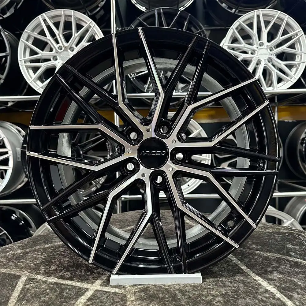 17 inç 5x108 Arceo Valencia Siyah Elmas Kesim Jant Modeli (4 Adet) 17 inç 5x108 Arceo Valencia Siyah Elmas Kesim Jant Modeli (4 Adet)