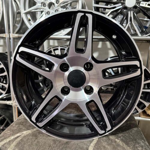 15 inç 4x108 Fiesta Courier Uyumlu Siyah Elmas Kesim Jant Modeli (4 Adet) 15 inç 4x108 Fiesta Courier Uyumlu Siyah Elmas Kesim Jant Modeli (4 Adet)