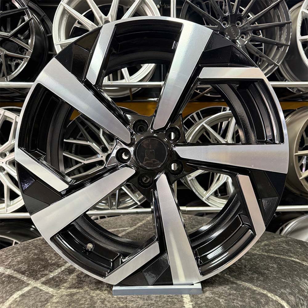 17 inç 5x114.3 Qashqai Uyumlu Siyah Elmas Kesim Jant Modeli (4 Adet) 17 inç 5x114.3 Qashqai Uyumlu Siyah Elmas Kesim Jant Modeli (4 Adet)